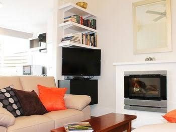 Apartment on King2