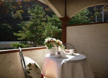 Spring Summer Fall Winter Pension Spring Summer Fall Winter Pension