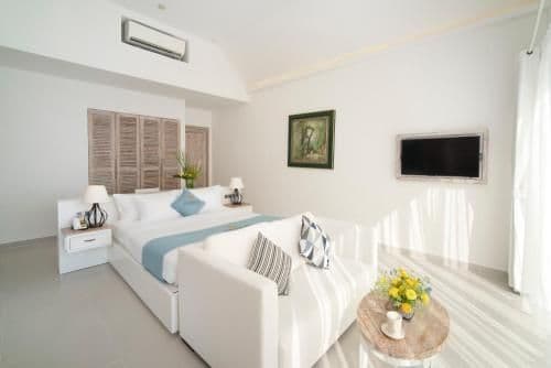 Four Bedrooms Beach Front Villa with Private Pool
