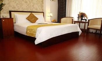 EM&EM Hotel0