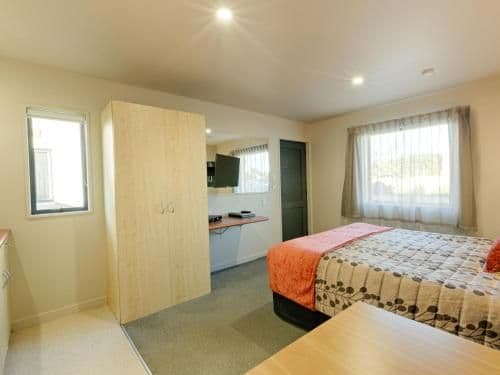 Superior Studio with Spa Bath