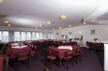 EA Esplanade Apartmany1