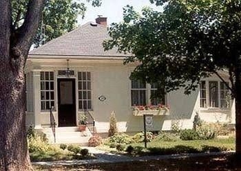 Paris House Bed and Breakfast Circa 18994