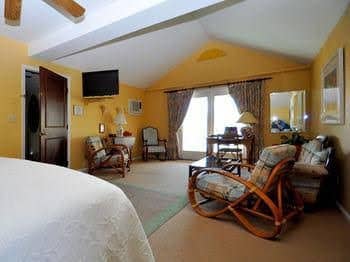 Sea Breeze Manor Bed & Breakfast Sea Breeze Manor Bed & Breakfast