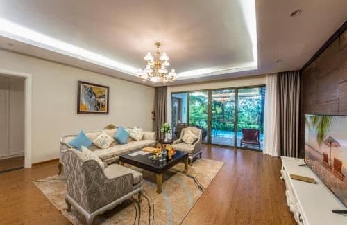 Four Bedroom Villa - Private Pool - VinWonders Park Access