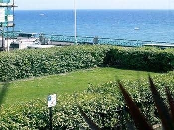 Five Brighton3