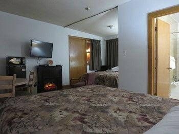 Holiday Inn Motel3