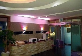 SKY Hotel0