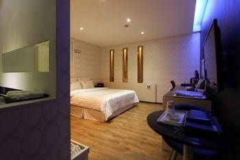 โรงแรมเคทู (K2 Hotel)1