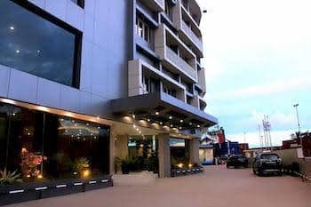 โรงแรม มารีนา มันเบราโม โรงแรม มารีนา มันเบราโม