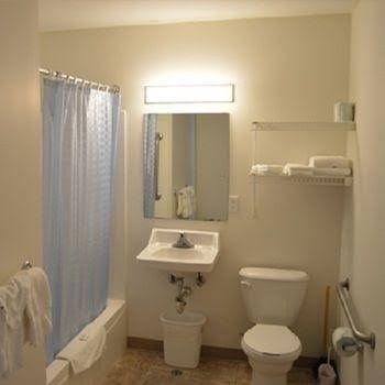 Riverview Suites3