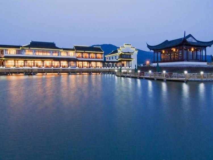 Luxiang Gucun Holiday Hotel3