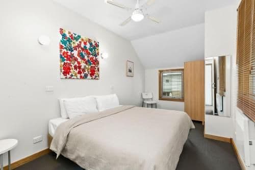Luxury King Apartment