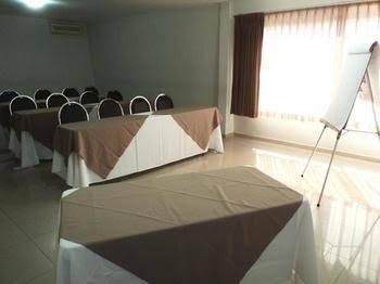 Hotel Suites del Real1