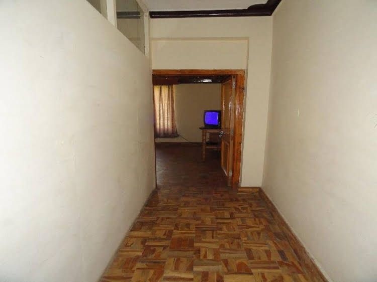 Hotel Nirvana Palace2