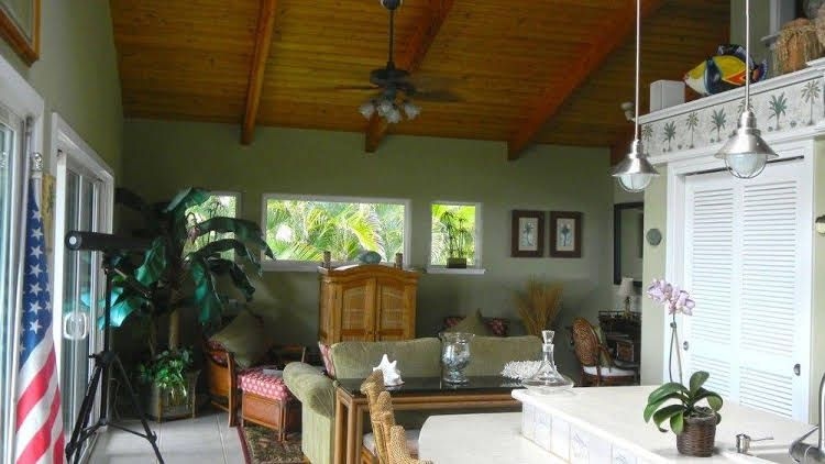 Hana Oceanfront Cottages4