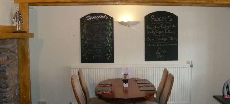 Harbour Moon Inn1