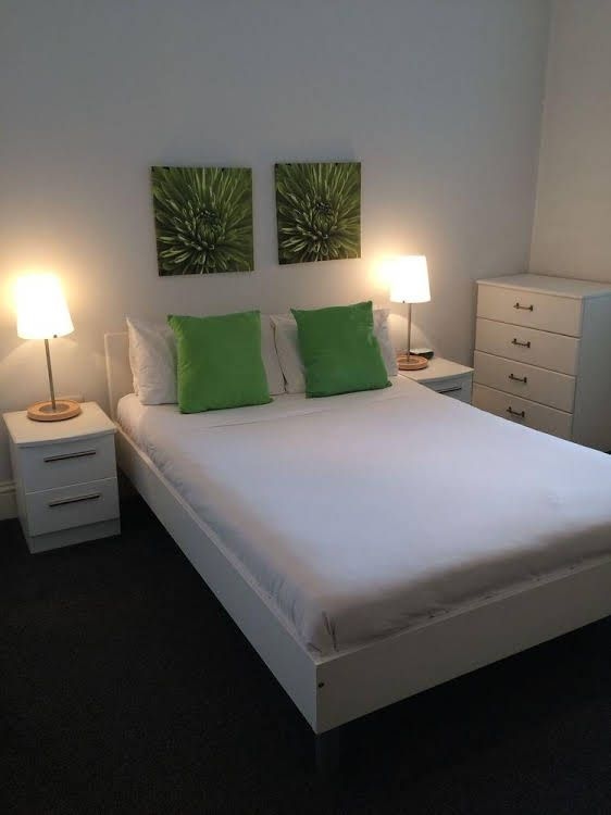 Inverness Place2