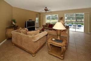 5 BR Home Kitchen Sleeps 10 - EVF 4122 5 BR Home Kitchen Sleeps 10 - EVF 4122