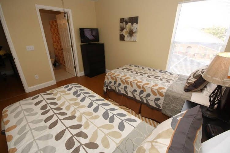 Hampton Lakes - 5 BR Home with Private Solar Heated Pool - SFH 94820
