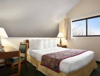 HAWTHORN SUITES BY WYNDHAM AKRON/ FAIRLAWN3