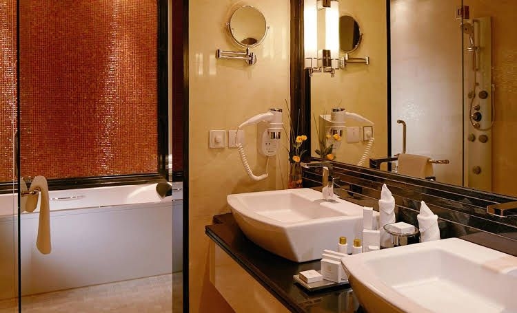 Millennium Hotel & Convention Centre Kuwait.4
