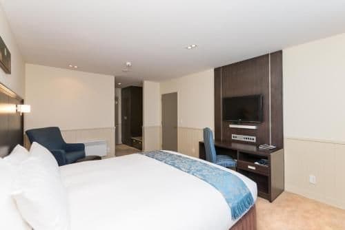 Superior Interconnecting Room