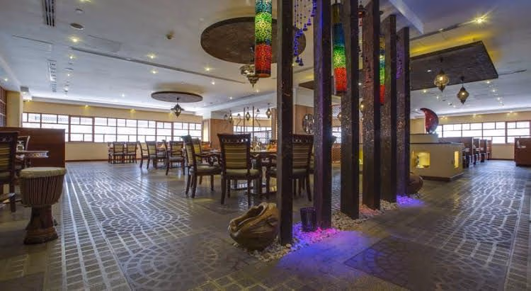Park Inn by Radisson Hotel Apartments Al Rigga.4