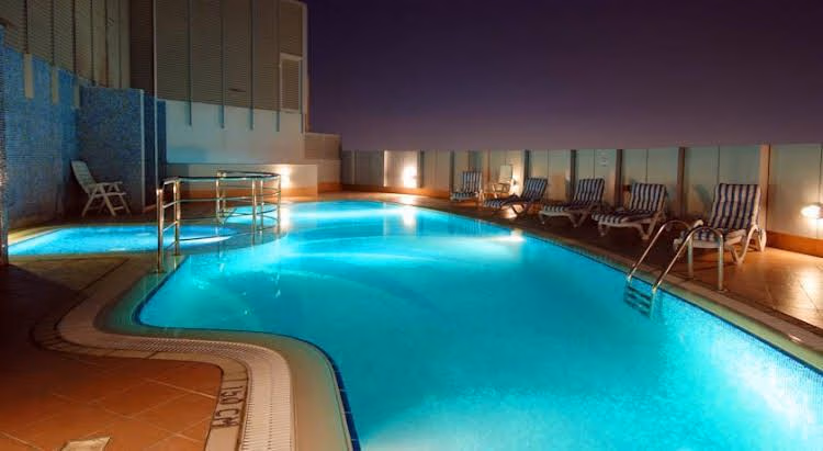 Park Inn by Radisson Hotel Apartments Al Rigga.1