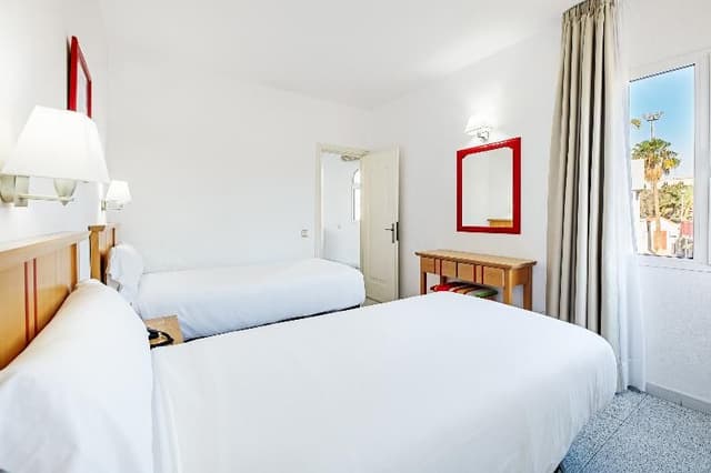 APARTMENT CAPACITY 1