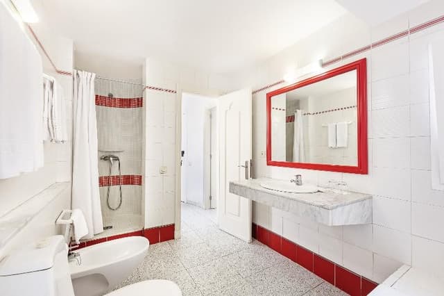 APARTMENT CAPACITY 2