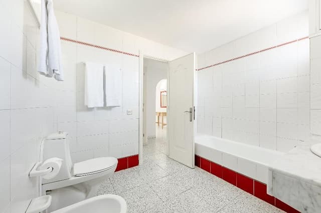 APARTMENT CAPACITY 3