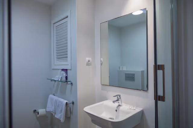 Double or Twin POOL VIEW