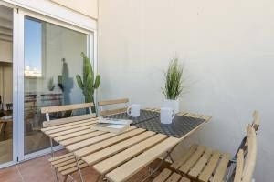 Barcelona - Exclusive 1 BR Penthouse with Terrace - HOA 421440