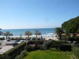 Les Trois A - INH 32093 Les Trois A - INH 32093