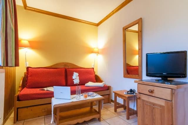 APARTMENT CAPACITY 4