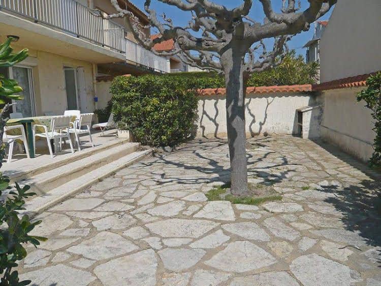 Les Hirondelles - INH 31489 Les Hirondelles - INH 31489