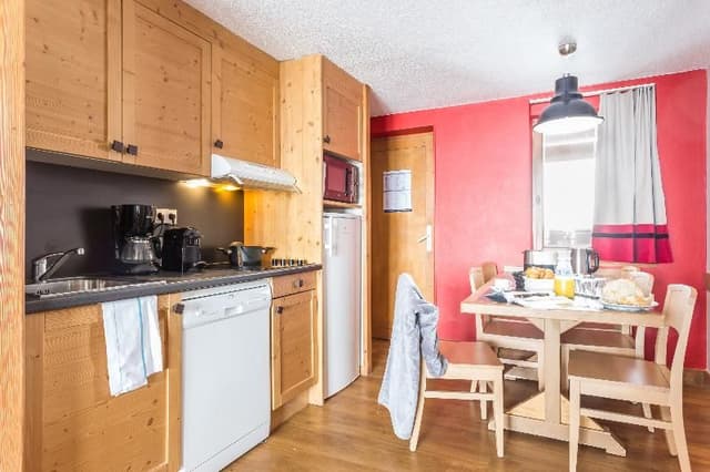 APARTMENT CAPACITY 8