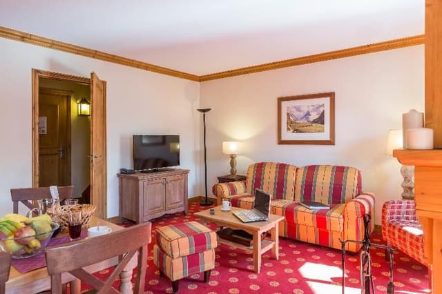 APARTMENT CAPACITY 6