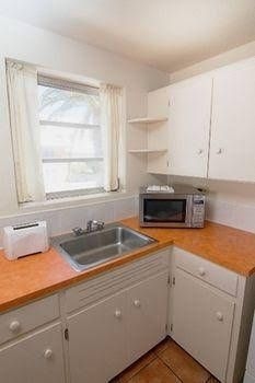 Sandpiper Guest Apartments2
