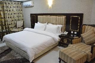 Best Western Plus Nobila Airport1