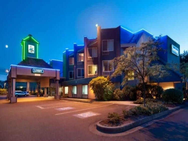 Parksville Travelodge Parksville Travelodge