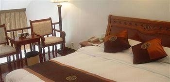 Mount Sanqingshan Tianmen Villa1