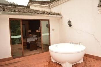 Mountain Artist Village Resort3