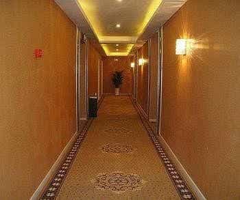 Neijiang Shenger Fashion Hotel