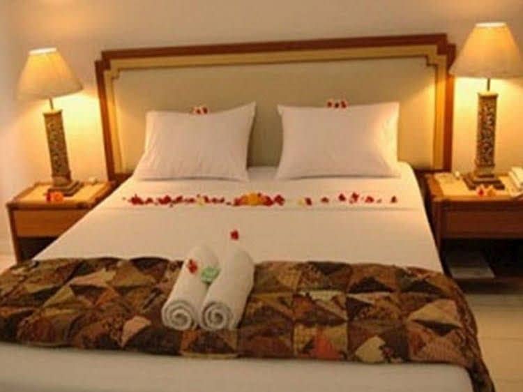 Cempaka Hotel Lovina Cempaka Hotel Lovina