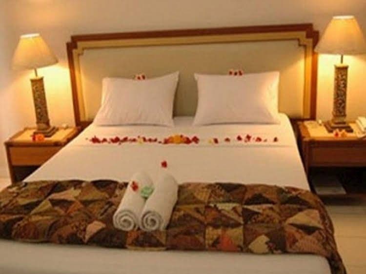 Cempaka Hotel Lovina Cempaka Hotel Lovina
