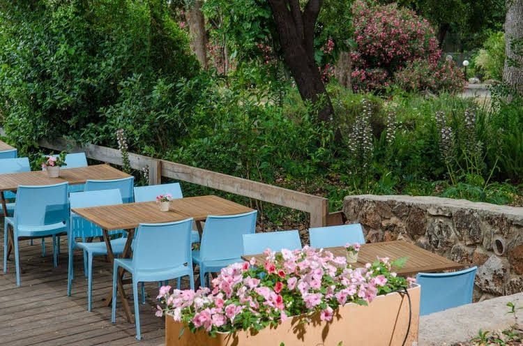 Eilon Travelers' Hotel0