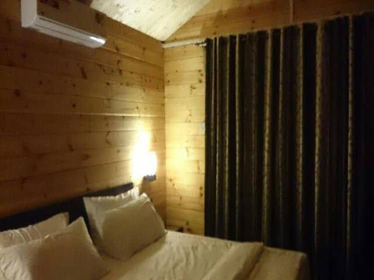 Lotus Sutra Beachside Abode Lotus Sutra Beachside Abode