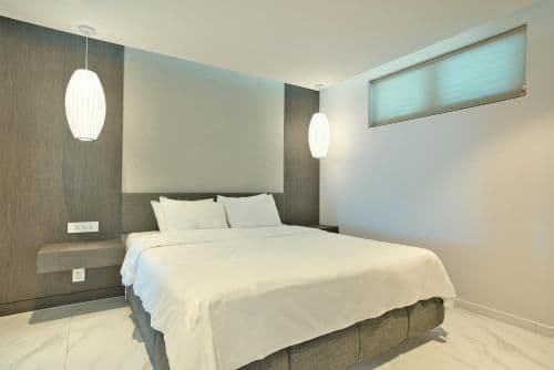 Queen Suite